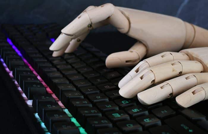ai-artificial-intelligence-concept-robot-hands