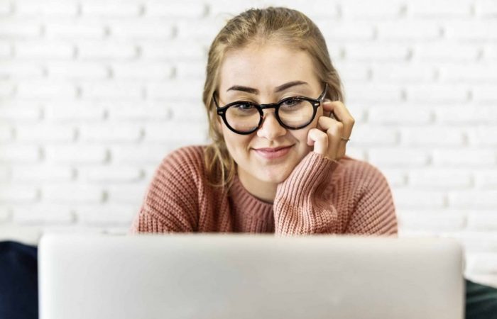 Développer sa visibilité - femme seule